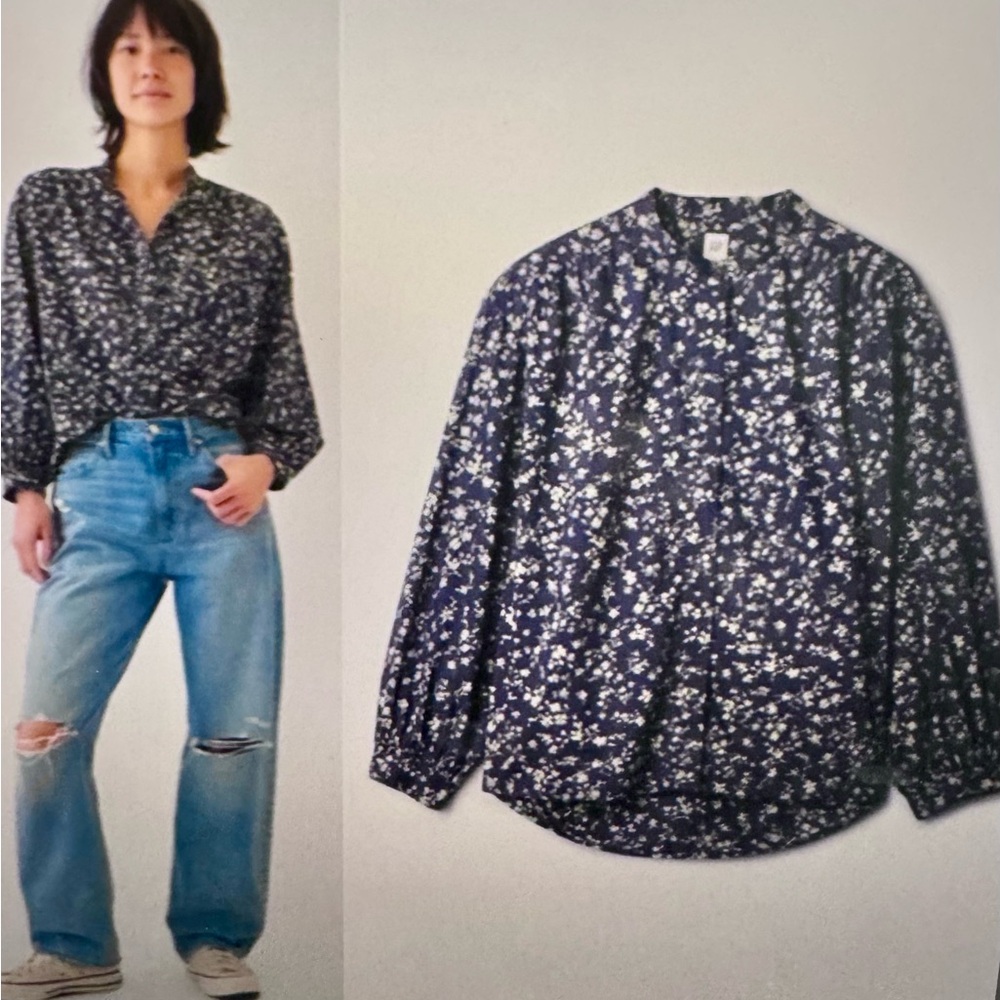 NEW! Tags removed. Blue and White Long Sleeve Mandarin Collar Blouse, size XS